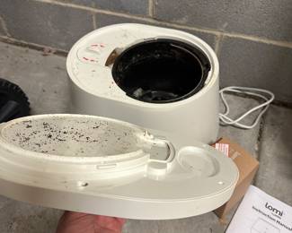 B92 - $125. Lomi by Pela Composter. Needs cleaned but looks to be in good condition!