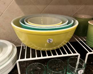 B51 - $40. 4 Pc Pyrex Set. Smallest 2 have *significant* wear. Larger 2 are in good condition but used. 