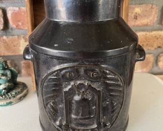 McCoy Bicentennial 1776-1976 Liberty Bell Jar