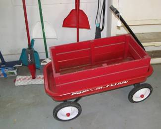 Vintage RADIO FLYER PULLING WAGON w/ WOODEN RAILS INSERT