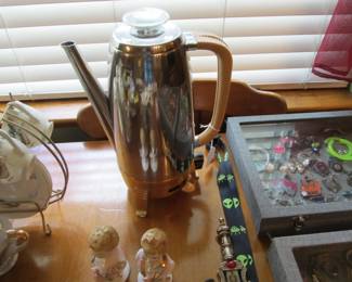 Vtg. Mid-Century Coffee Percolator