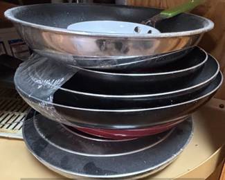 Assorted NonStick Frying Pans Set