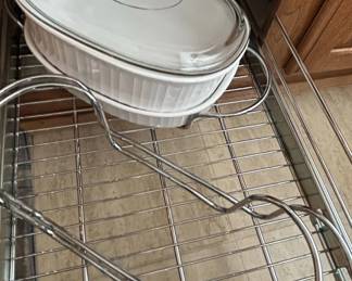 White Ceramic Oval Casserole Dish with Glass Lid