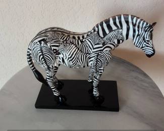 The Trail of Painted Ponies Inconito Figurine