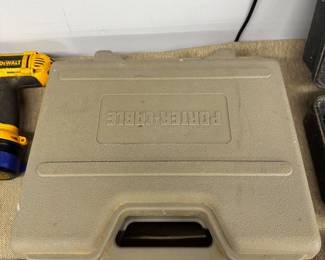 Porter-Cable Pneumatic Brad Nailer