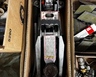 Hydraulic Floor Jack