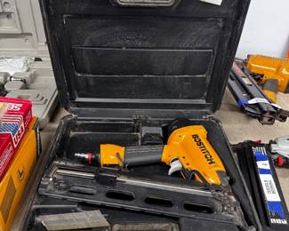 Bostitch Pneumatic Nailer