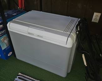 Plug in cooler