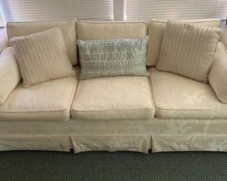 Nice Ethan Allen Couch