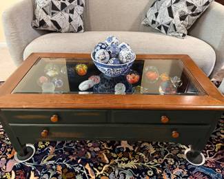 Great glass top showcase Coffee Table