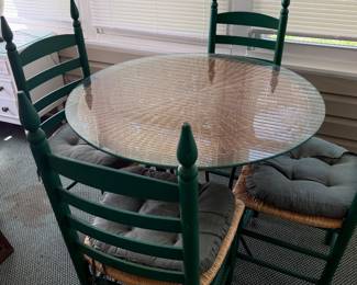 Very nice country style Woven Wicker Top Table And 4 chairs