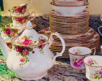 Royal Albert "Old Country Roses" Bone China England