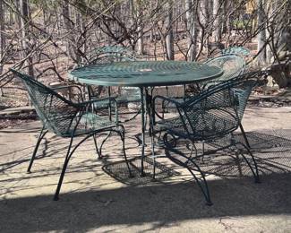 Woodard Patio Set