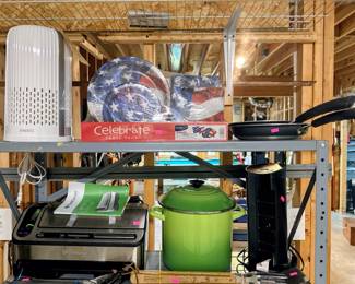 Like new FoodSaver and miscl.. kitchen 