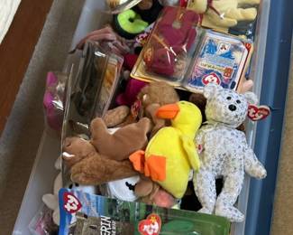 Lots of Beanie Babies with tags still attached