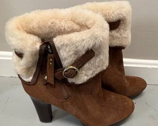 UGG Australia Womens Scarlett Sheepskin Cuff Heeled Ankle Boot