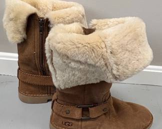 UGG Romely Short Buckle Womens Boots
