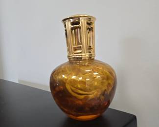 Ashleigh  Burwood Fragrance Lamp
