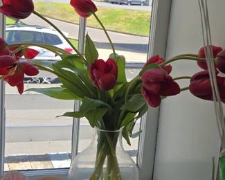 Artificial Tulip Arrangement in Clear Glass Vase with Faux Water