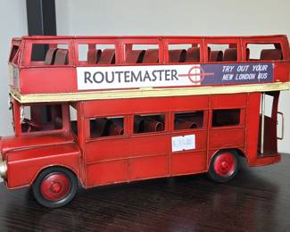 Metal Routemaster DoubleDecker Bus Model