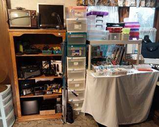 Polk speaker set (left, right, sub), Kodak XL 340, Sony digital Mavica camera, Altec Lansing speakers, Epson picture mate, crafting, stamping, scrap booking, containers