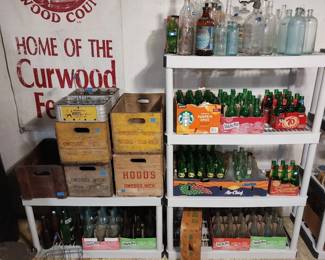 Hood's, Quicky, A.G. Dowling, Hood’s, Mueller’s, 76 bottles, A.G. Osmer, Radford & Co, Evergreen Dairy, J.G Nelson, Belle Isle, Owosso Dairy Co, Westside Dairy, Guernsey Dairy Co