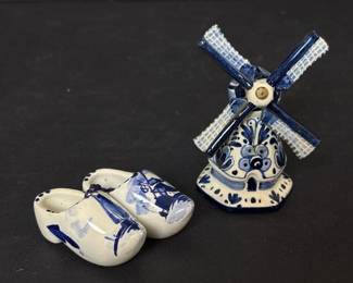 202 handpaintedminiaturedelftbluecerami