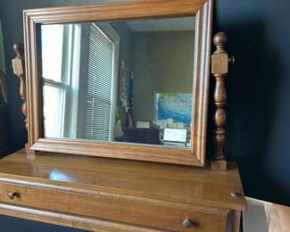 287 vintagesolidwoodtabletopswivelvanit