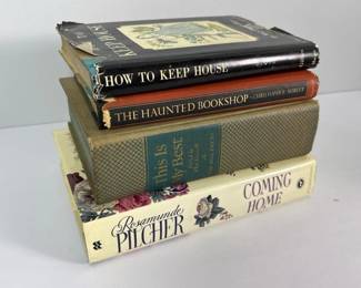 182 lotof4vintagehardcoverbookshaunted