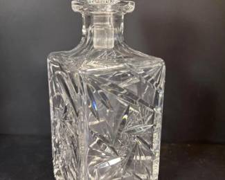 038 clearcutglassliquordecanterwithsto