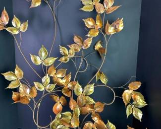 231 largemcmgoldtonedmetalvineleafwal