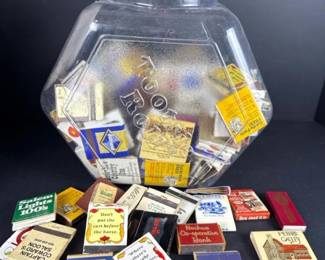 159 vintageadvertisingmatchbooksindispla