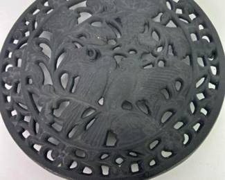 023 castirontrivetwithblackbirdsgrapev