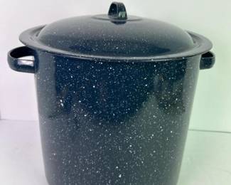 042 largebluespeckledenamelwarewaterbat