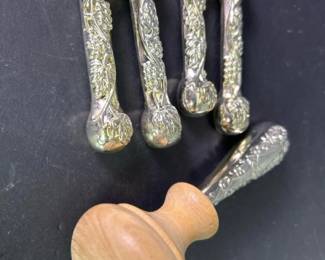 251 fourartnouveausilverplatekniferests