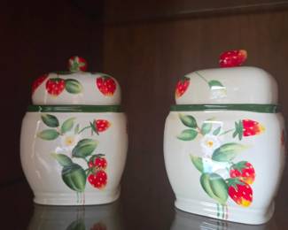 Harry and David Strawberry Cannister