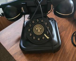 Retro Landline Telephone Vintage Classic Design Corded Button