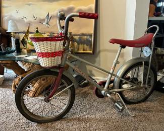 Schwinn Kids Pixie Cruiser Bike