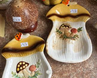 Merry Mushroom Spoon Rest  