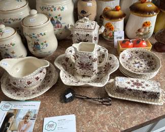 Masons Brown Bow Bells Brown 