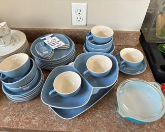 33 Piece Winfield Blue Pacific Bamboo China Set 