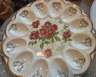 Several cute egg plates