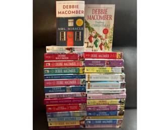29 Debbie MaComber Paperbacks - #1 NYT Bestseller