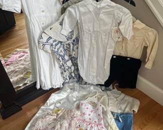 Vintage Children’s Clothing – Dresses & Outfits