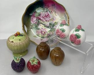 Mixed Porcelain Pieces with Wood S/P Shakers - Brentleigh Lidded Sugar