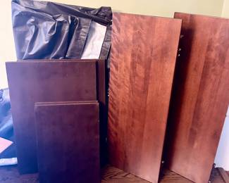 Nichols & Stone rectangle dining table with pads & 2 leaves with covers $500