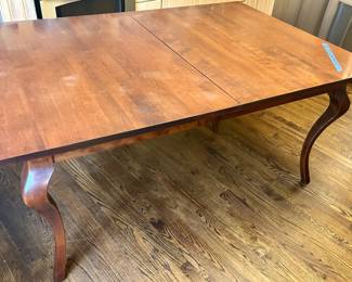 Nichols & Stone solid wood rectangle  dining table with pads, 2. Leaves with covers $500
