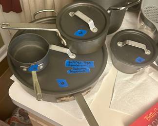 Calphalon non stick cookware