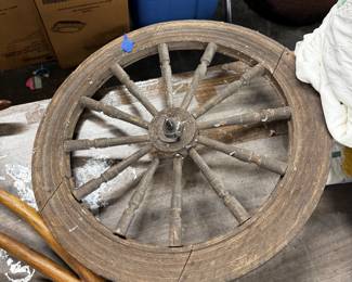 Wooden Wagon Wheel/Spinning Wheel