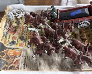 Budweiser Clydesdale 8-horse hitch wagon toy set